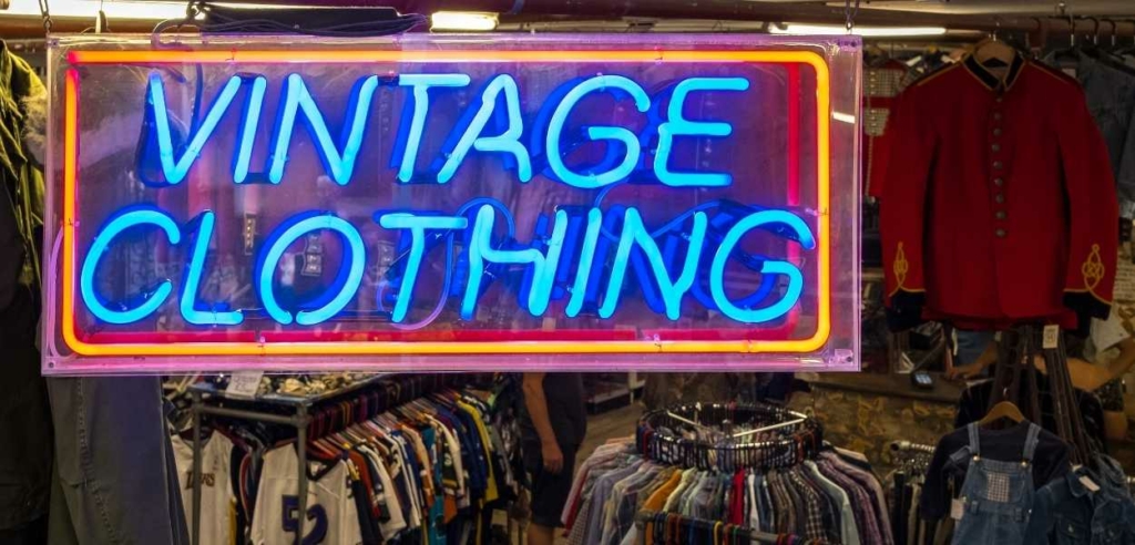 Unique Vintage - stylish and vintage clothing for everybody